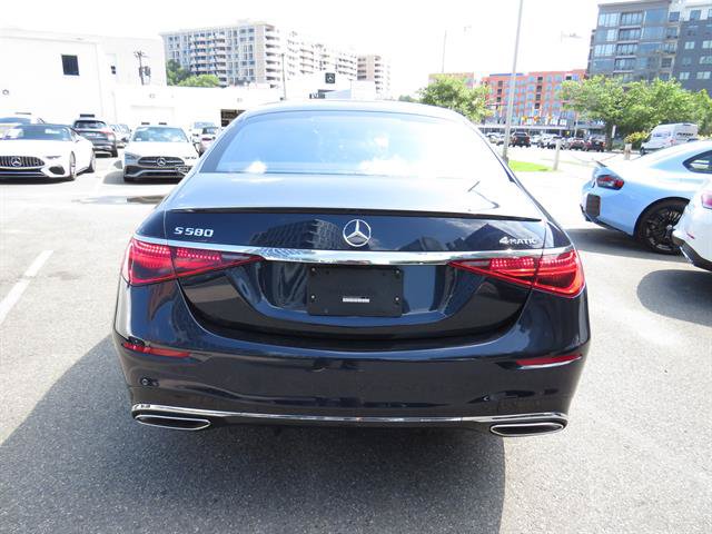 Used 2023 Mercedes-Benz S 580 4MATIC Sedan w/ AMG Line image 3