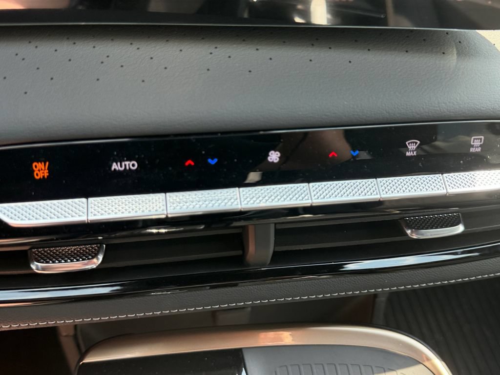 New 2026 Buick Enclave Avenir w/ Super Cruise Package AWD/4WD image 21