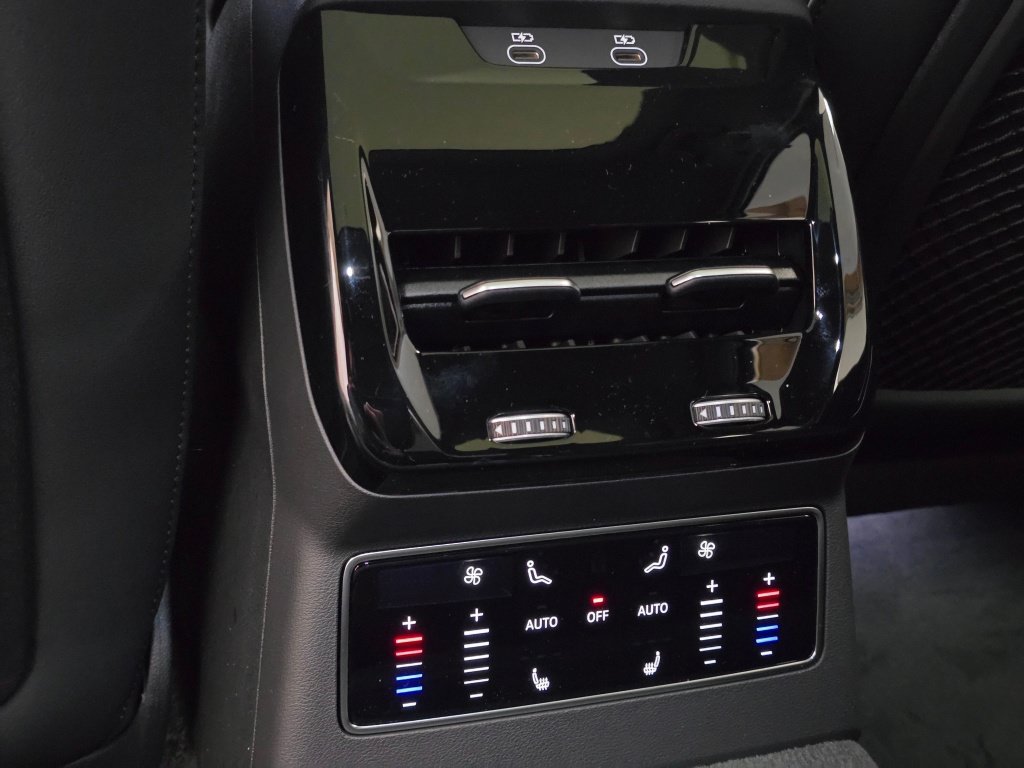 New 2026 Audi A6 Premium Plus AWD/4WD image 17