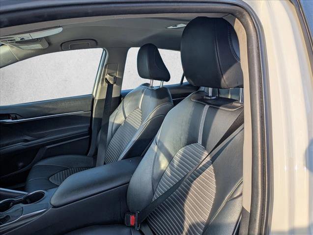 Used 2021 Toyota Camry SE image 15