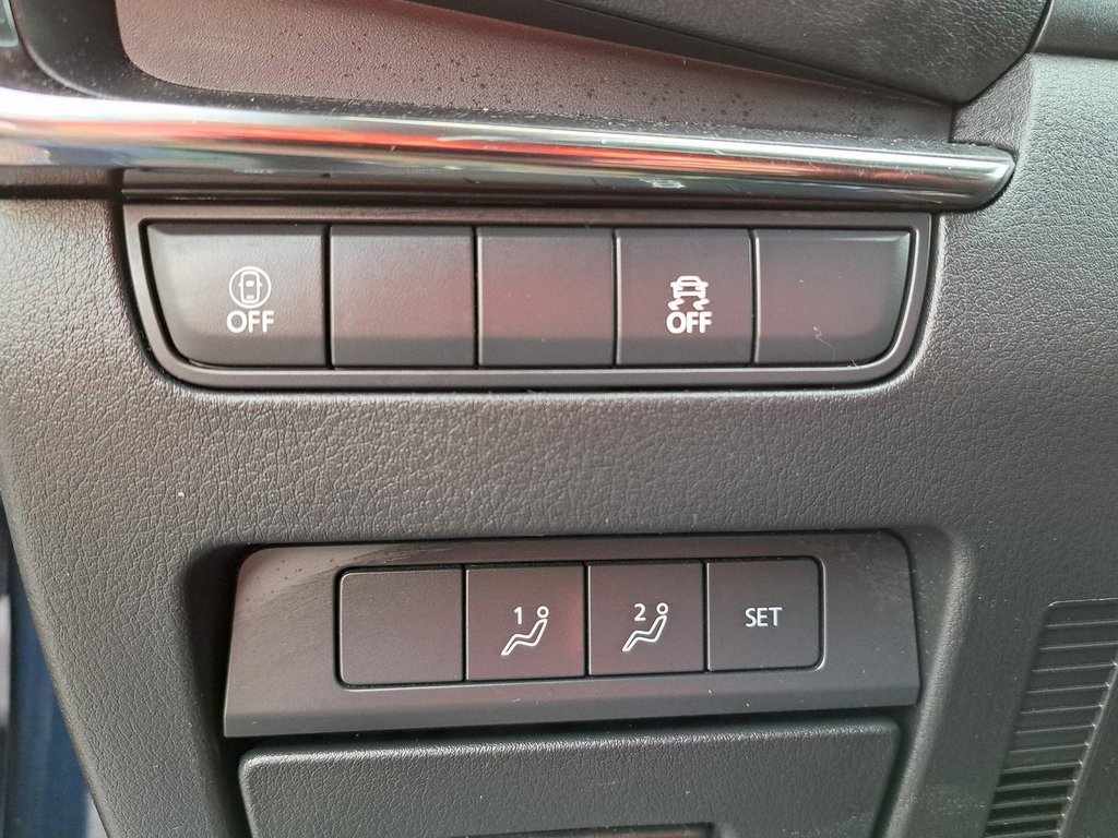 Used 2023 MAZDA MAZDA3 s image 13