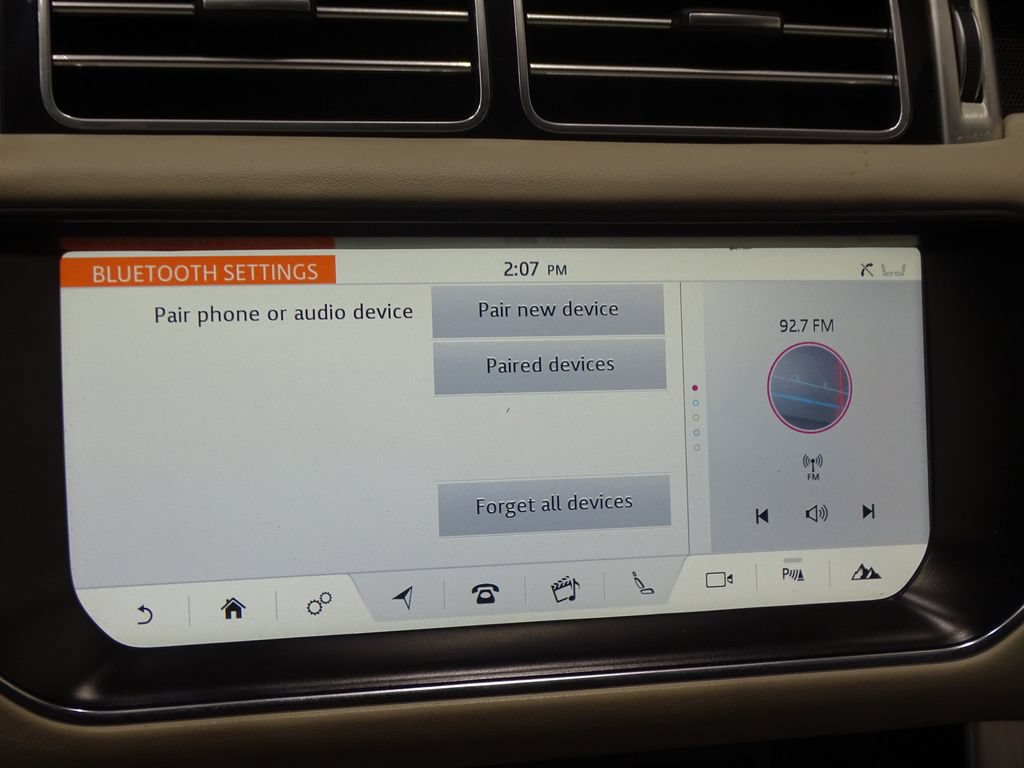 Used 2017 Land Rover Range Rover HSE AWD/4WD image 39
