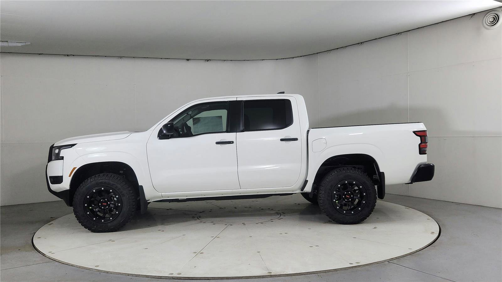 New 2026 Nissan Frontier S w/ Tow Package image 4