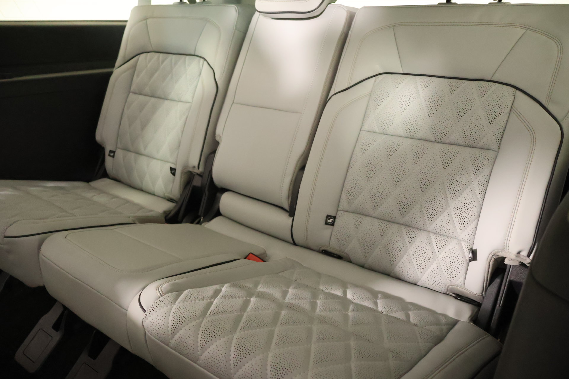 New 2027 Lincoln Navigator L Black Label AWD/4WD image 13