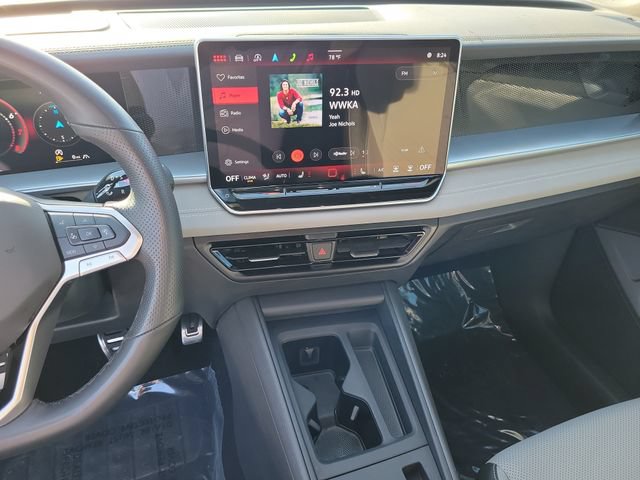 Certified 2025 Volkswagen Tiguan SE R-Line AWD/4WD image 25