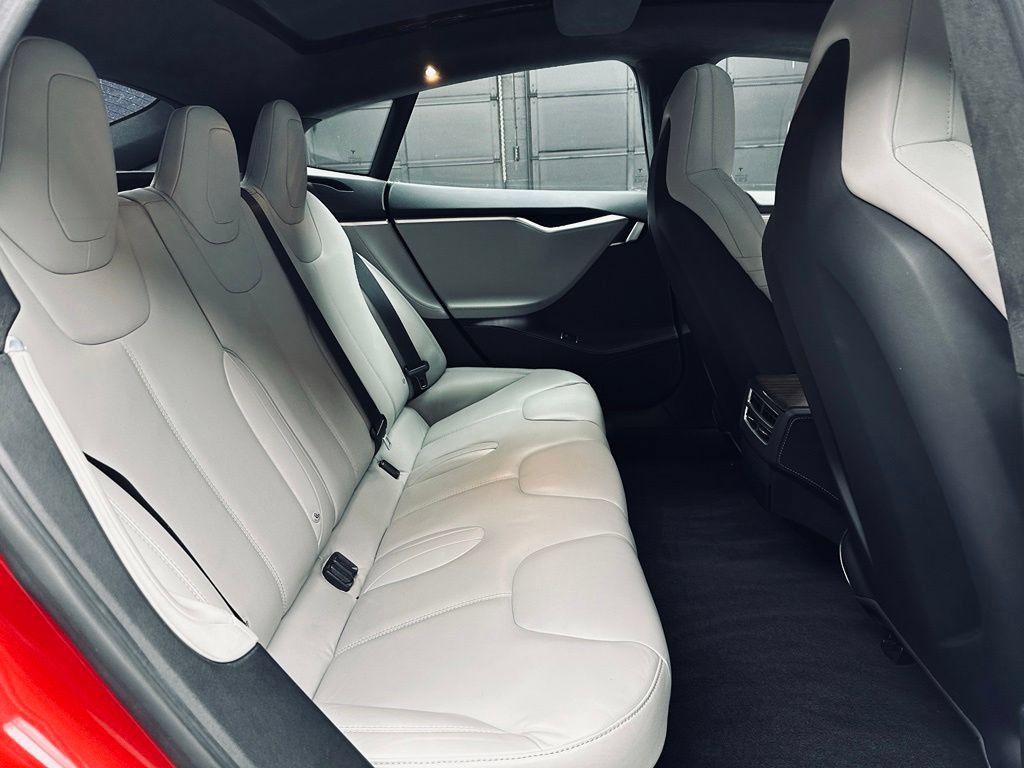 Used 2015 Tesla Model S 70D AWD/4WD image 21