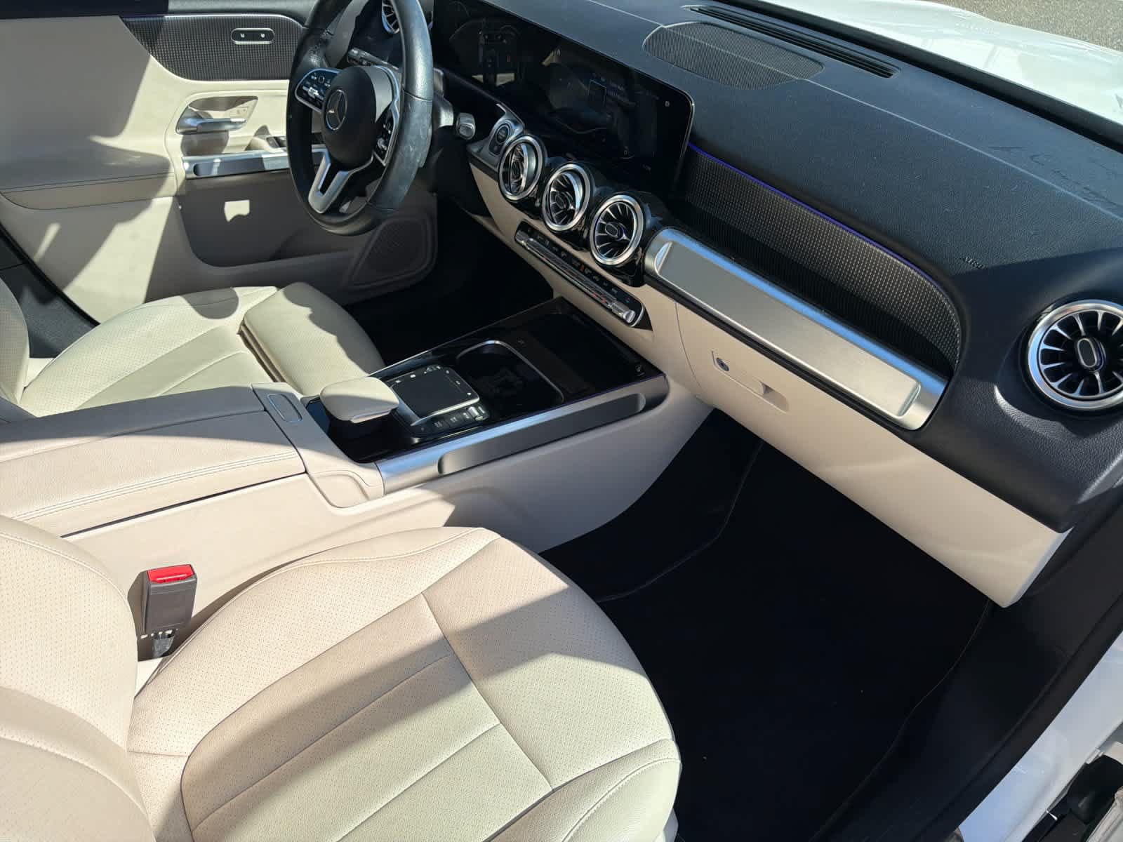 Certified 2022 Mercedes-Benz GLB 250 4MATIC image 13