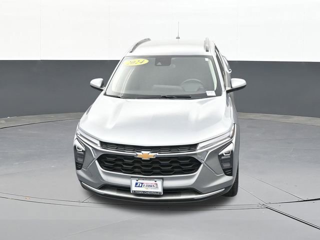 Used 2024 Chevrolet Trax LT w/ Driver Confidence Package FWD image 69