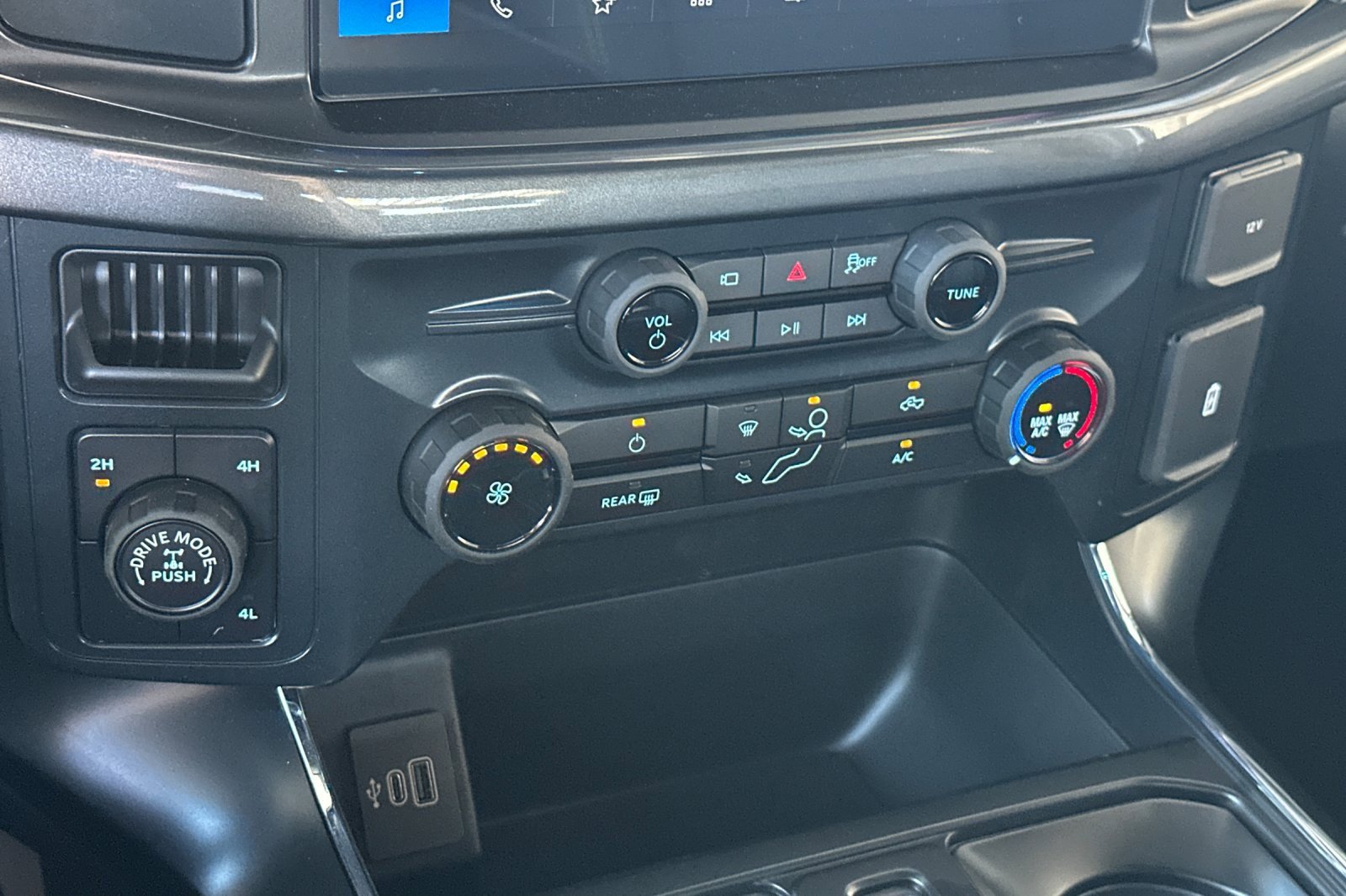 New 2025 Ford F150 STX w/ STX Black Appearance Package image 19