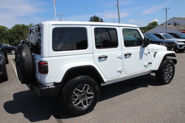 Used 2025 Jeep Wrangler Unlimited Sahara AWD/4WD image 29