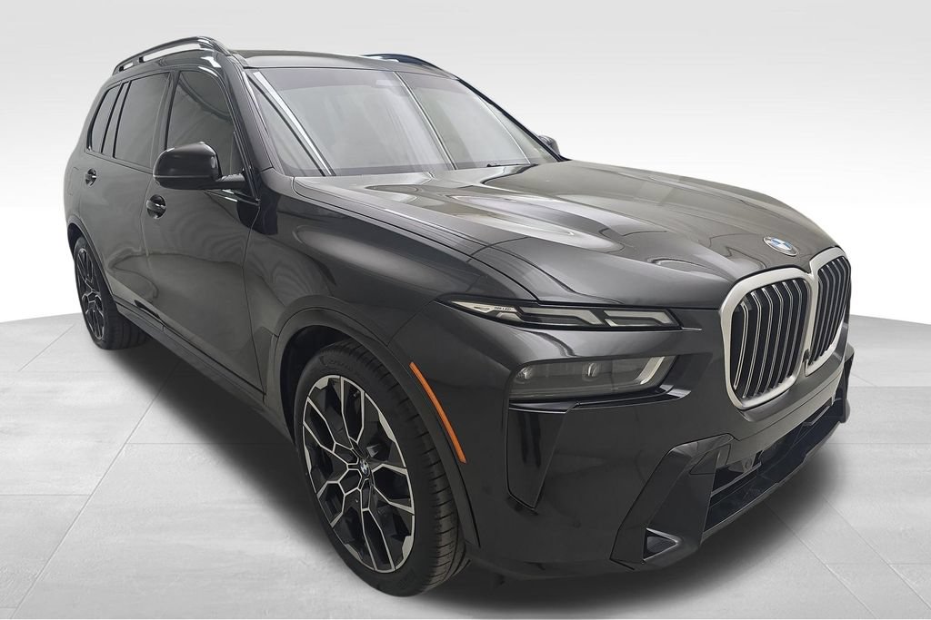 Certified 2025 BMW X7 xDrive40i w/ Executive Package AWD/4WD image 2