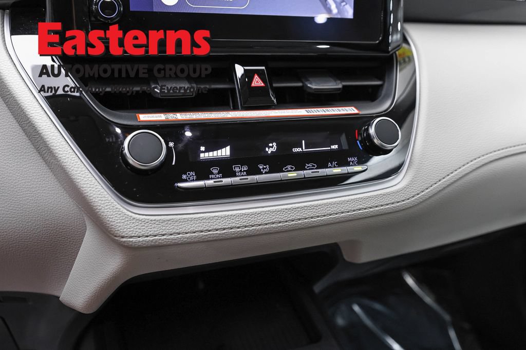 Used 2026 Toyota Corolla Cross L FWD image 19