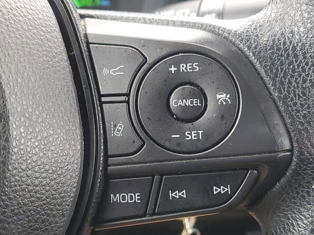 Used 2021 Toyota Corolla LE image 13