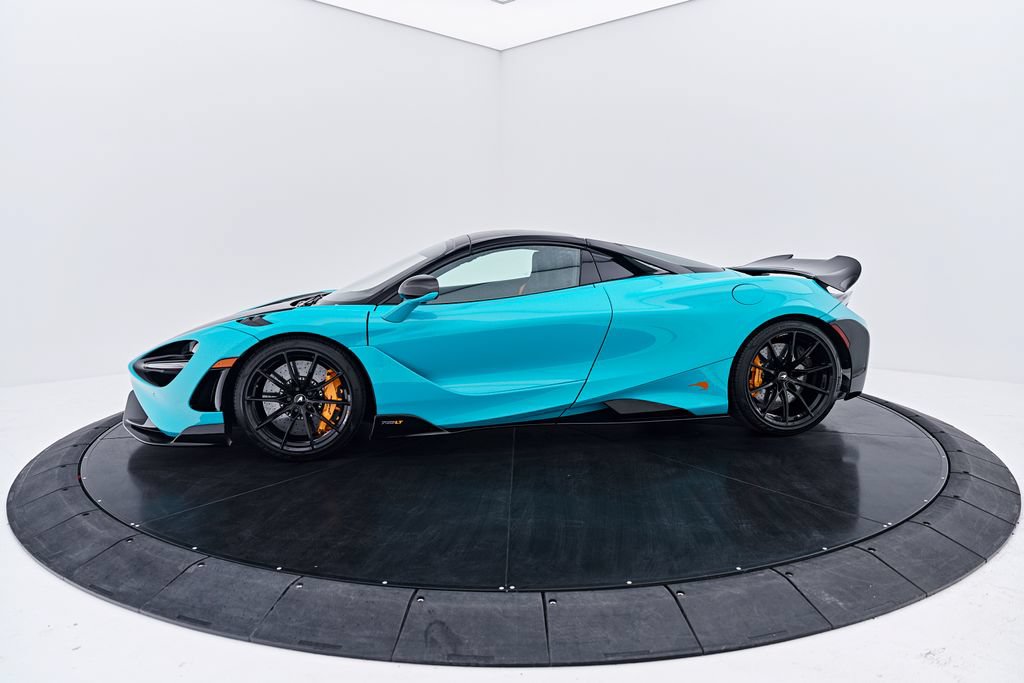 Used 2022 McLaren 765LT RWD image 19