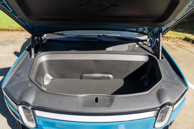 Used 2024 Rivian R1S Launch Edition image 45