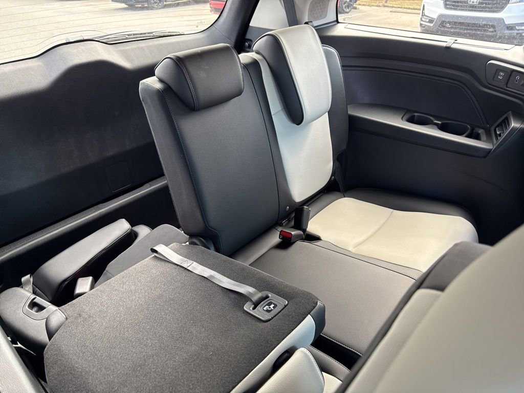 New 2026 Honda Odyssey Elite image 11