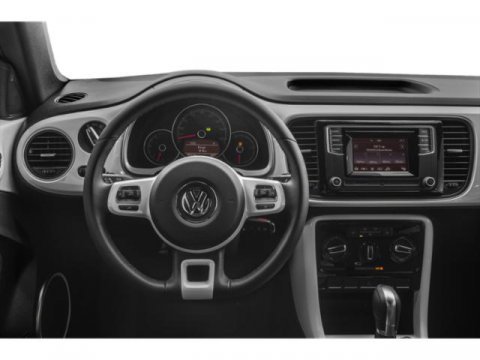 Used 2019 Volkswagen Beetle 2.0T S FWD image 7