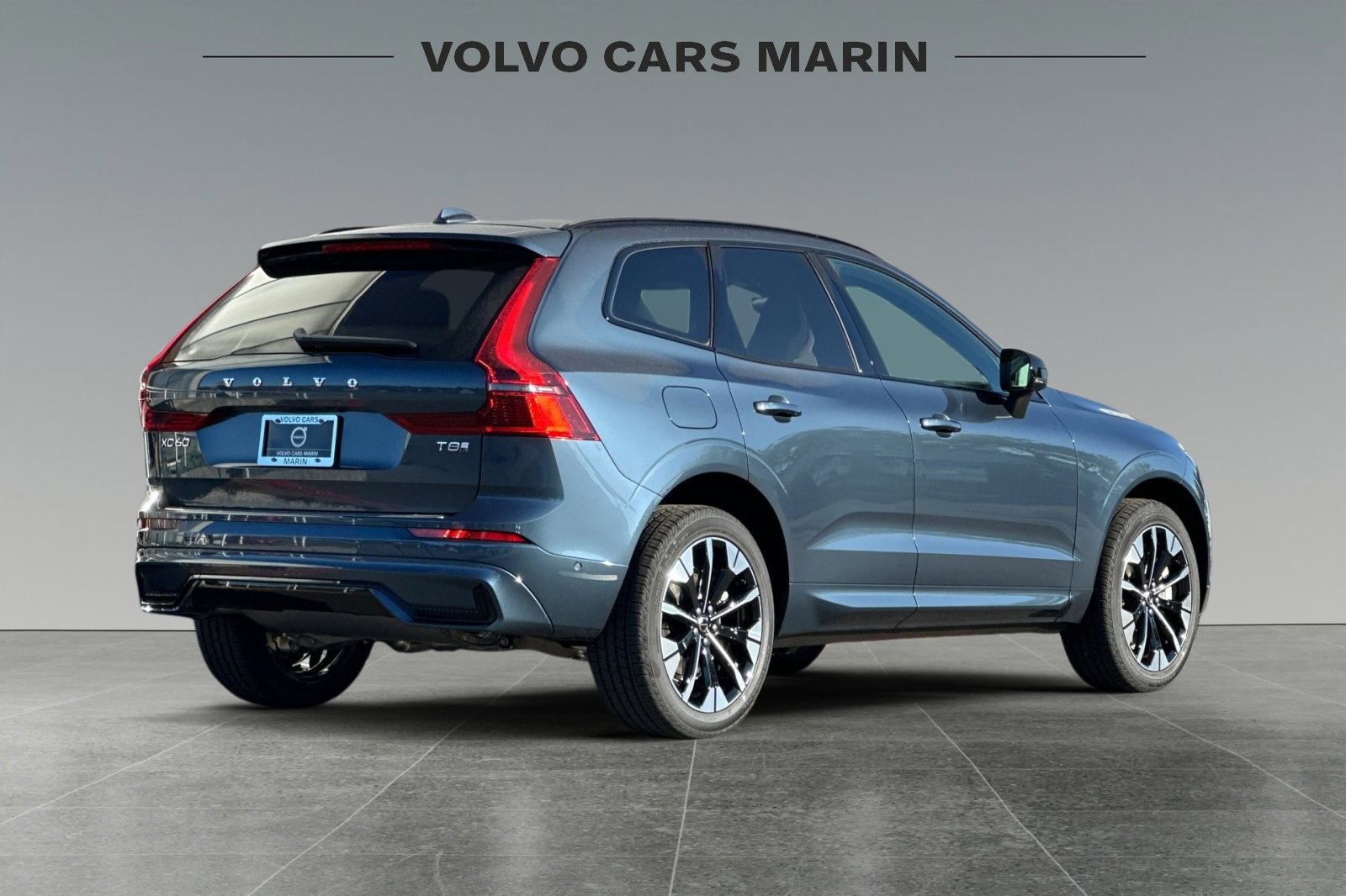 New 2026 Volvo XC60 T8 Plus w/ Climate Package image 2