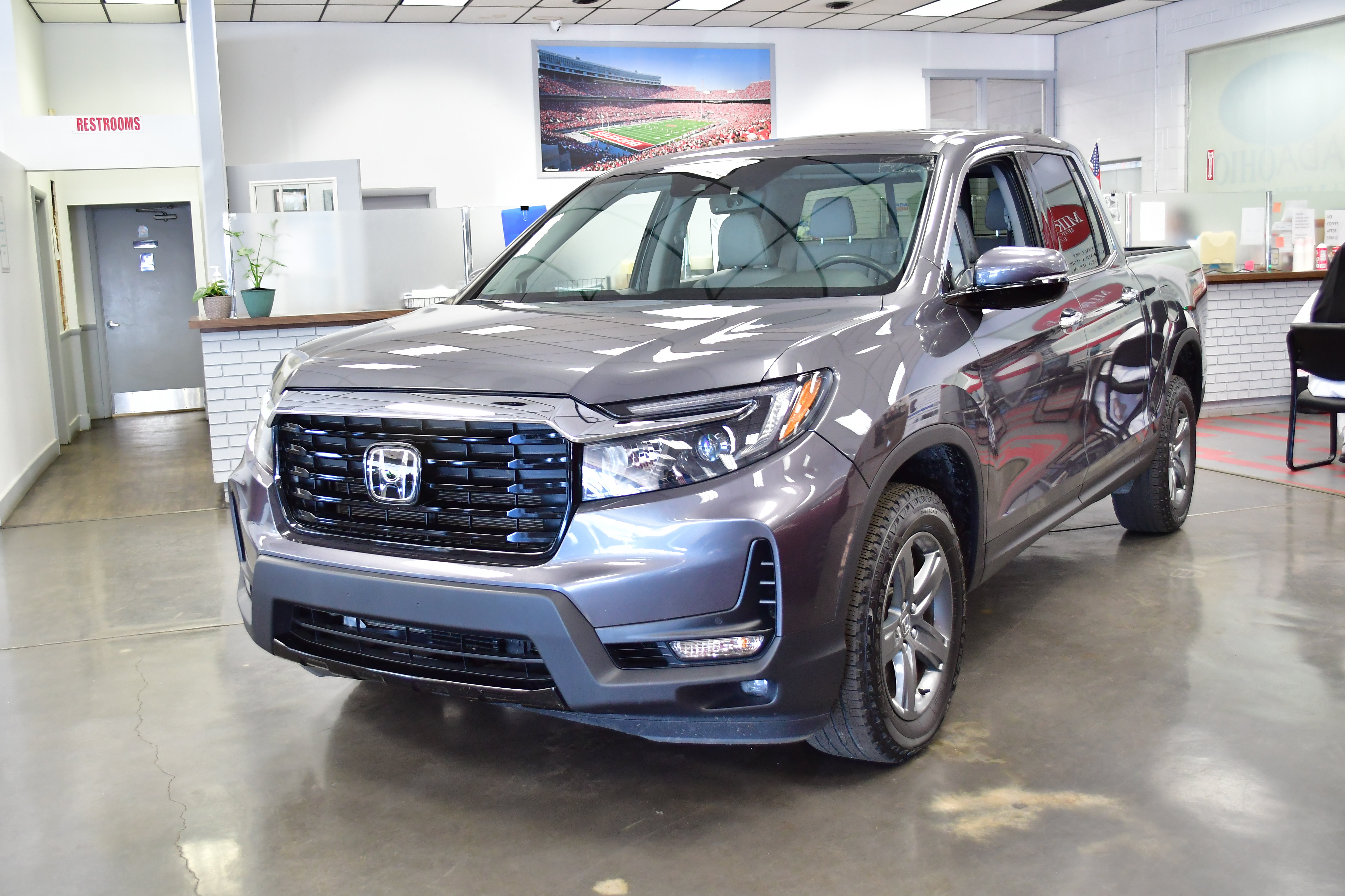 Used 2023 Honda Ridgeline RTL-E image 4