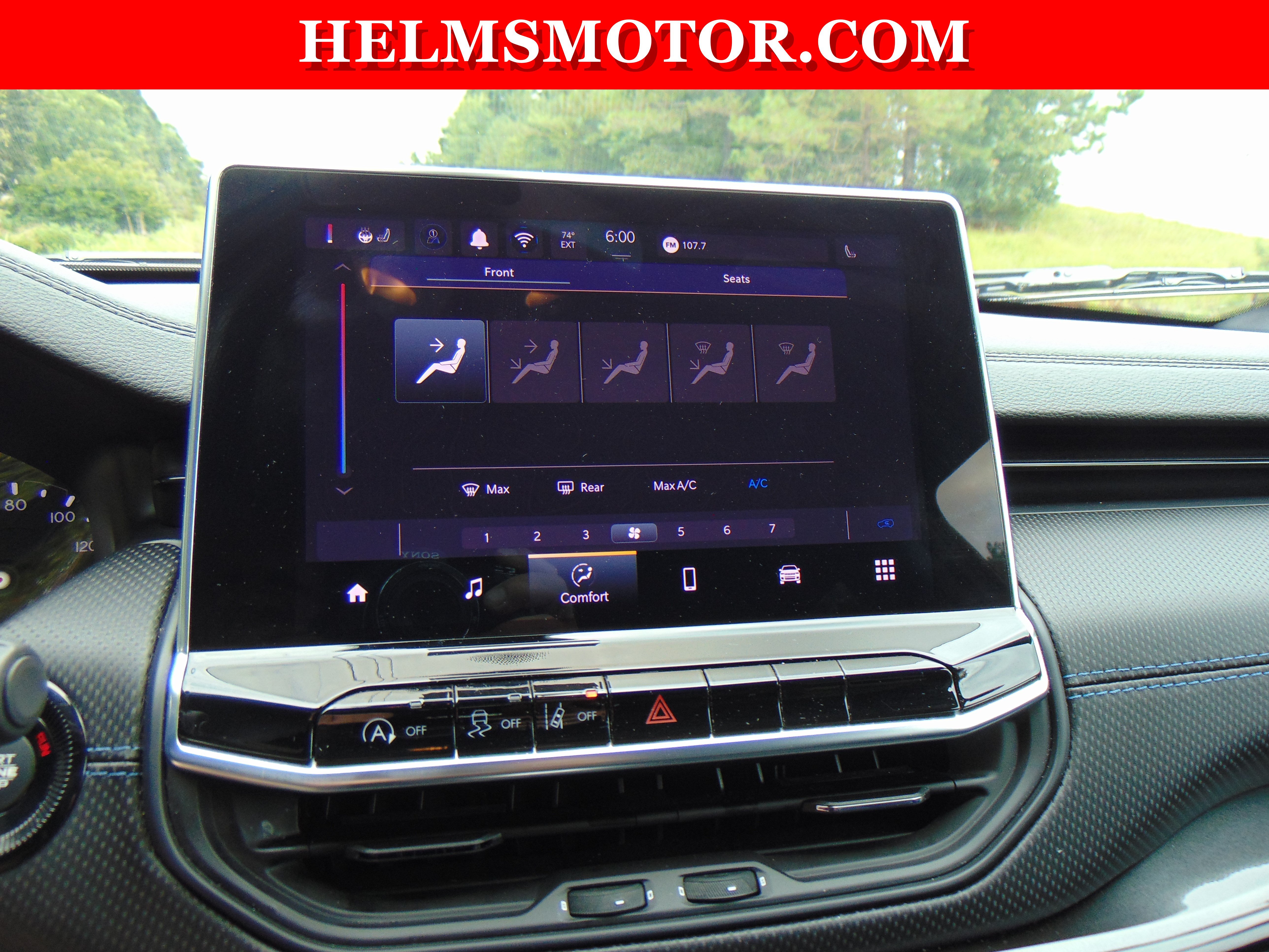 Certified 2025 Jeep Compass Latitude w/ Altitude Special Edition AWD/4WD image 29