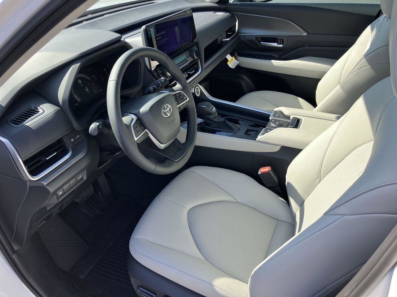 New 2026 Toyota Grand Highlander XLE image 9