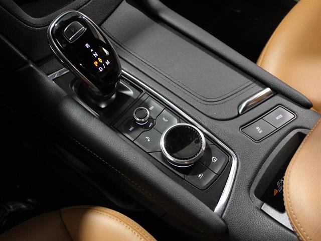 Certified 2022 Cadillac XT5 Premium Luxury image 17