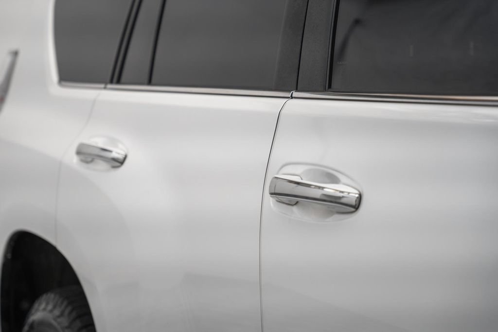 Used 2022 Lexus GX 460 Premium w/ Premium Plus Package AWD/4WD image 16