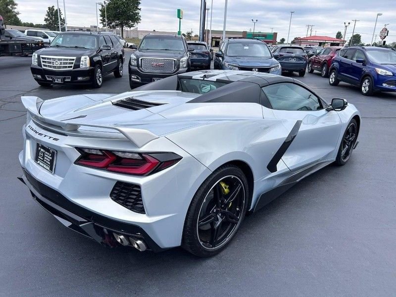 Used 2021 Chevrolet Corvette Stingray Premium Conv w/ Z51 Performance Package image 5