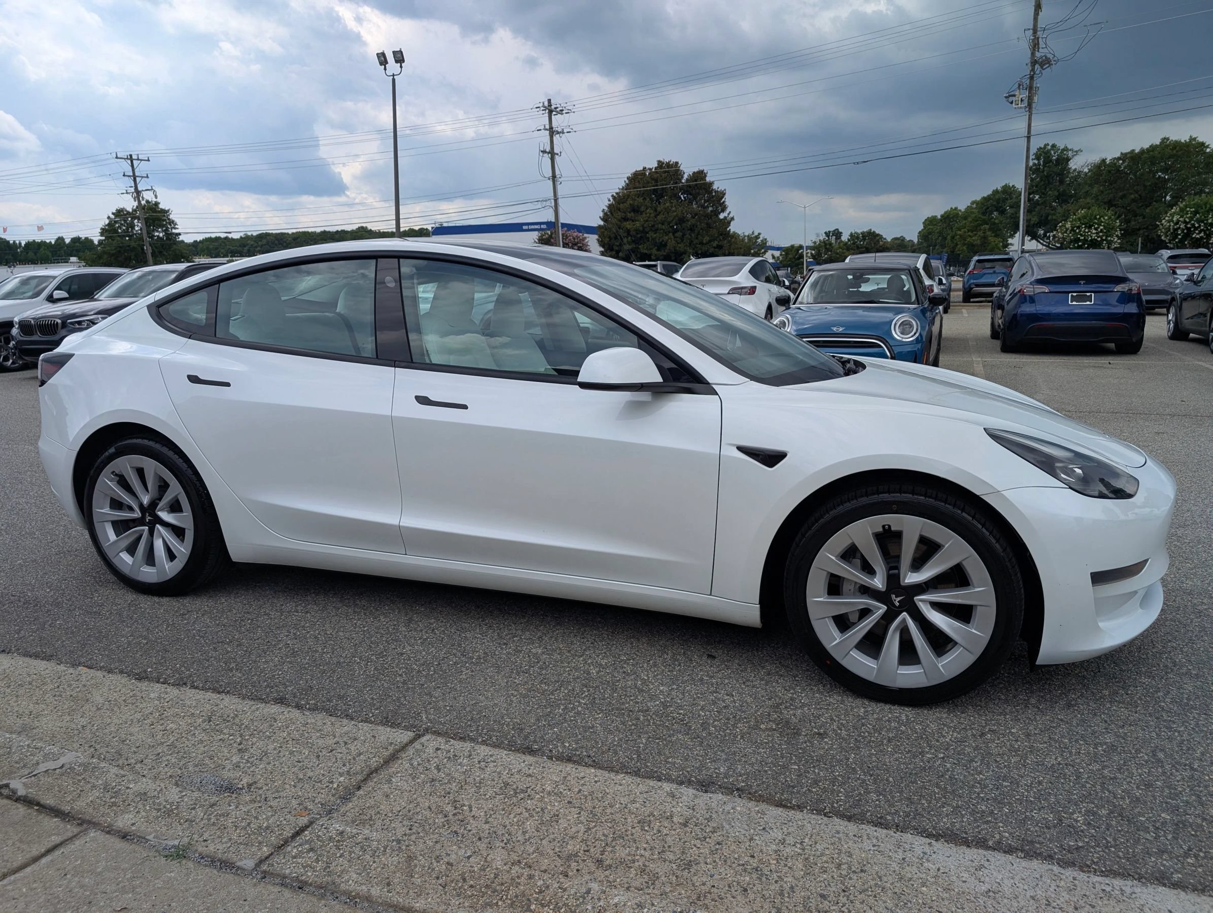 Used 2023 Tesla Model 3 Standard Range RWD image 29