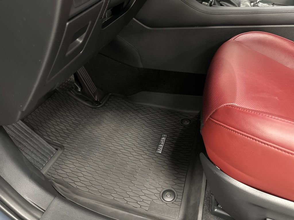 Certified 2023 MAZDA MAZDA3 Hatchback w/Premium Plus Pkg image 15