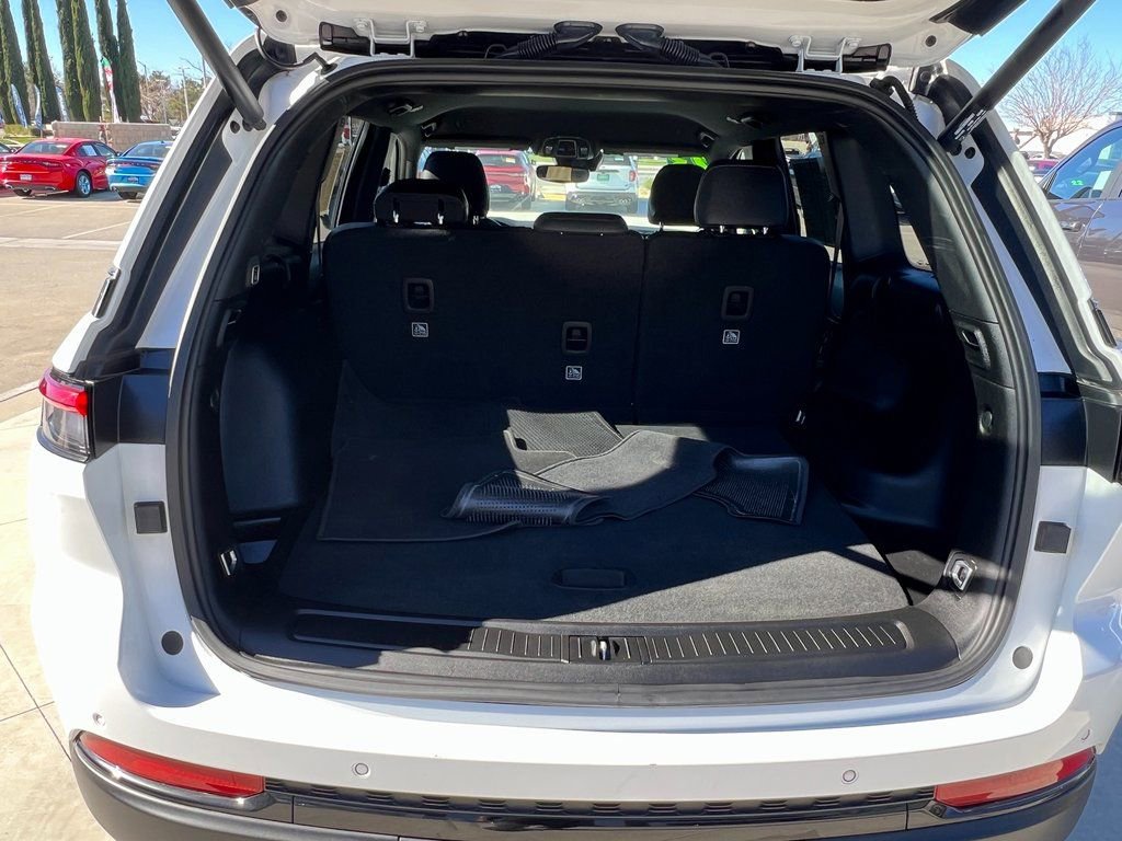 Certified 2023 Jeep Grand Cherokee Altitude image 21