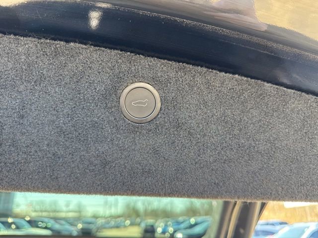 Used 2022 Tesla Model X Plaid image 22