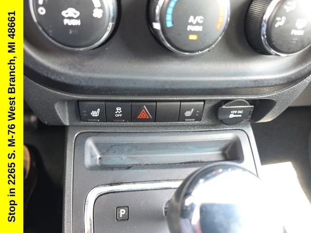 Used 2014 Jeep Patriot Latitude AWD/4WD image 22