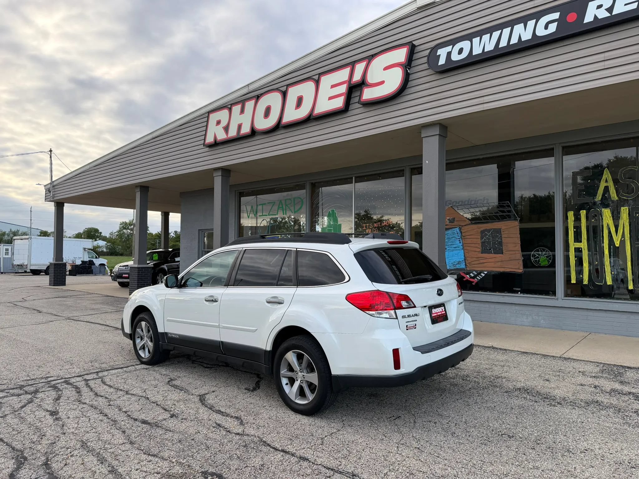 Used 2014 Subaru Outback 2.5i Limited AWD/4WD image 3