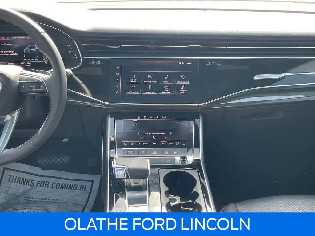 Used 2020 Audi Q8 Premium Plus AWD/4WD image 28