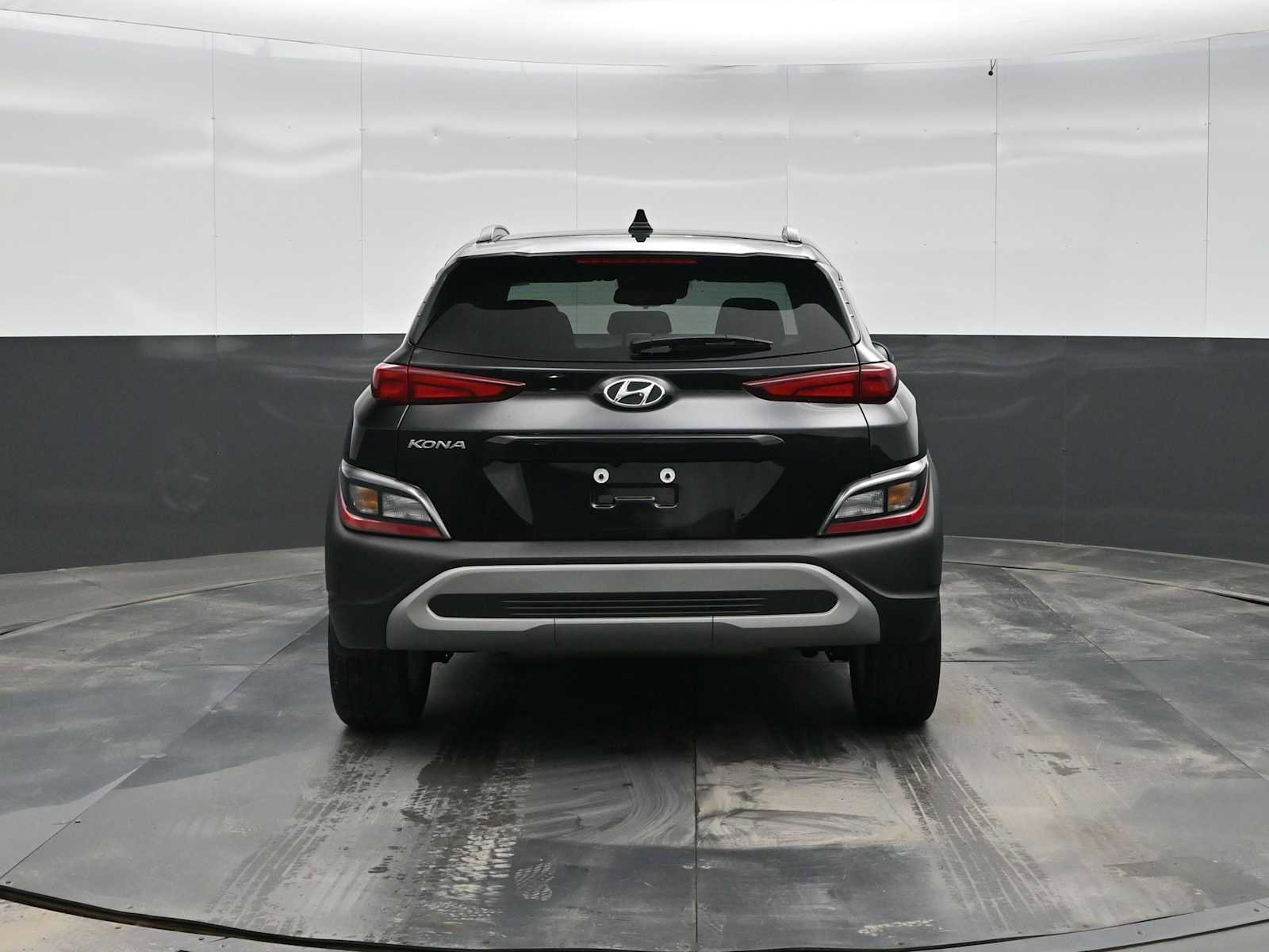 Used 2023 Hyundai Kona SEL image 7