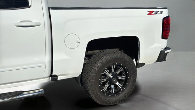 Used 2018 Chevrolet Silverado 1500 LT w/ All Star Edition image 31