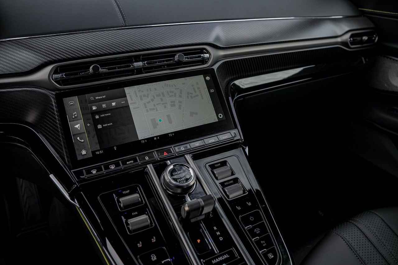 New 2026 Aston Martin V8 Vantage Roadster image 26