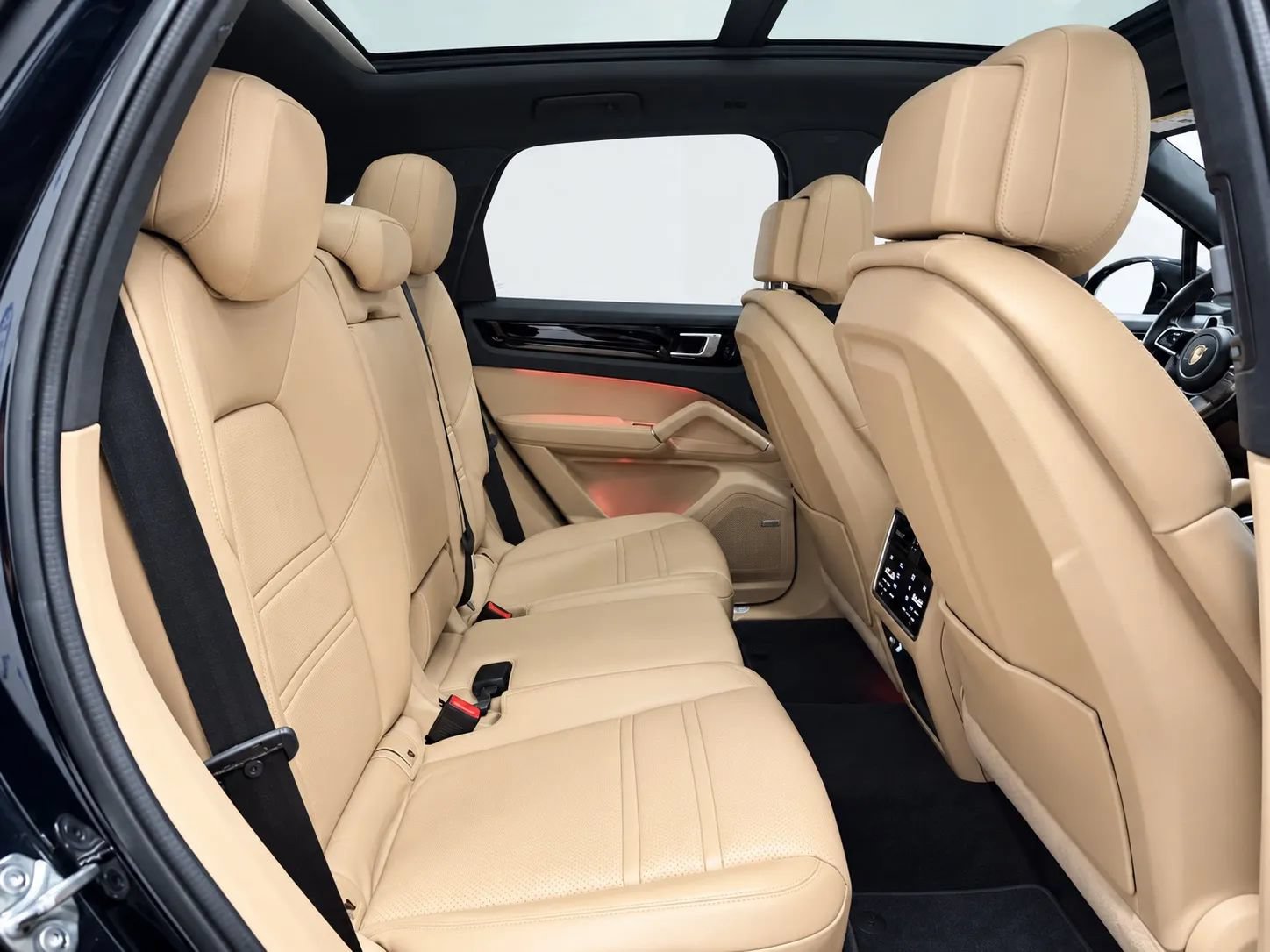 Used 2021 Porsche Cayenne AWD/4WD image 20