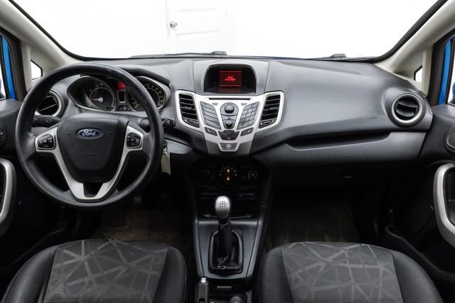 Used 2012 Ford Fiesta SE w/ Moon & Mood Pkg FWD image 14