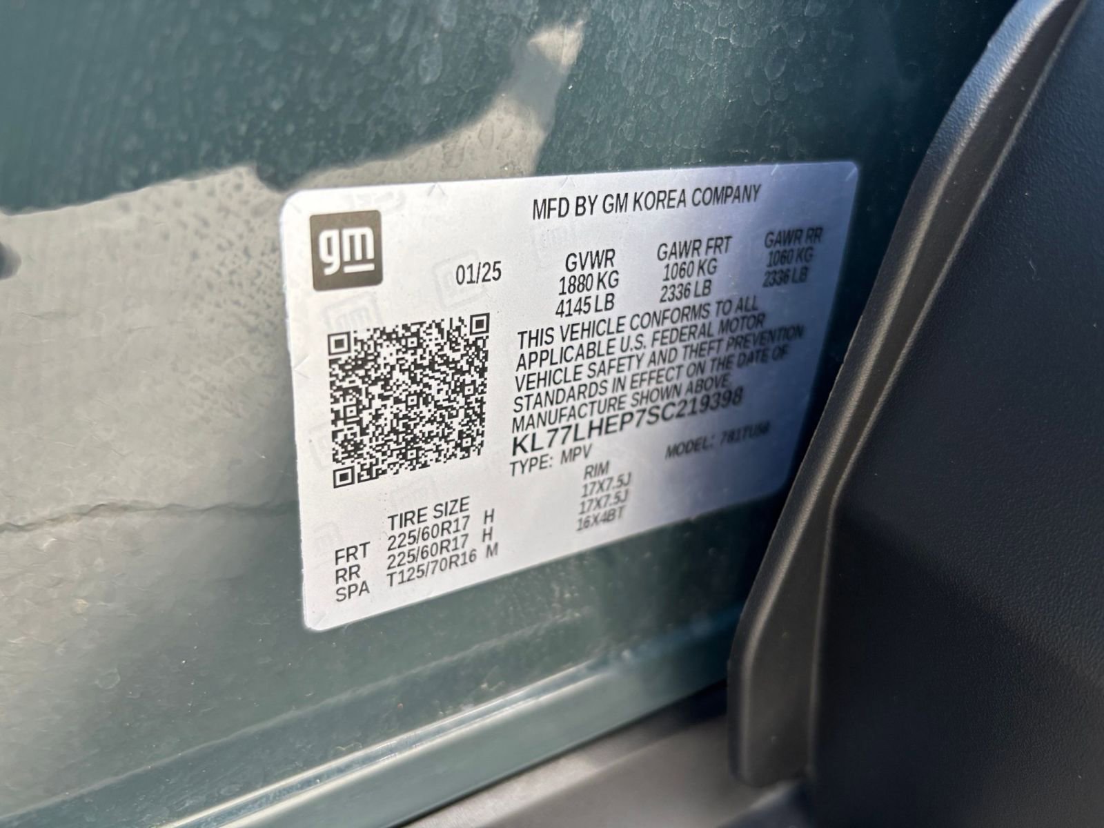 Used 2025 Chevrolet Trax LT FWD image 28