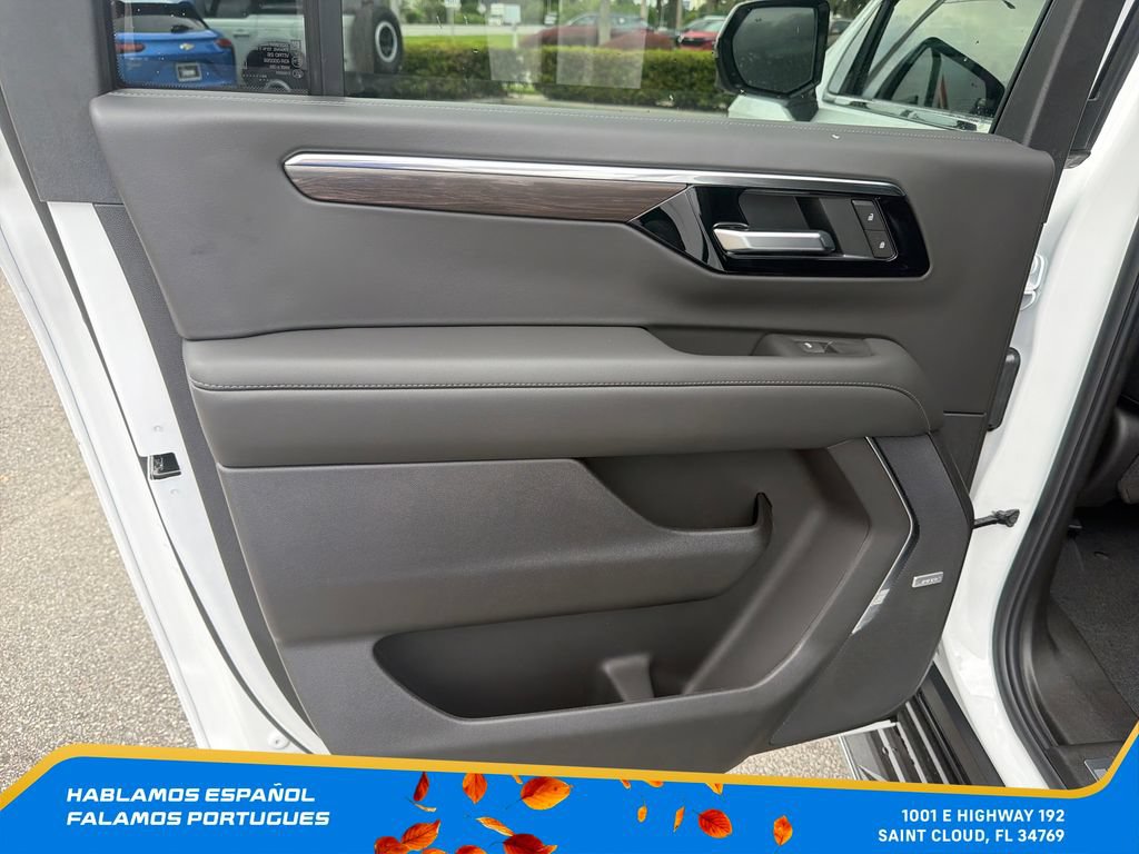 New 2026 Chevrolet Suburban LT w/ Comfort Package AWD/4WD image 26