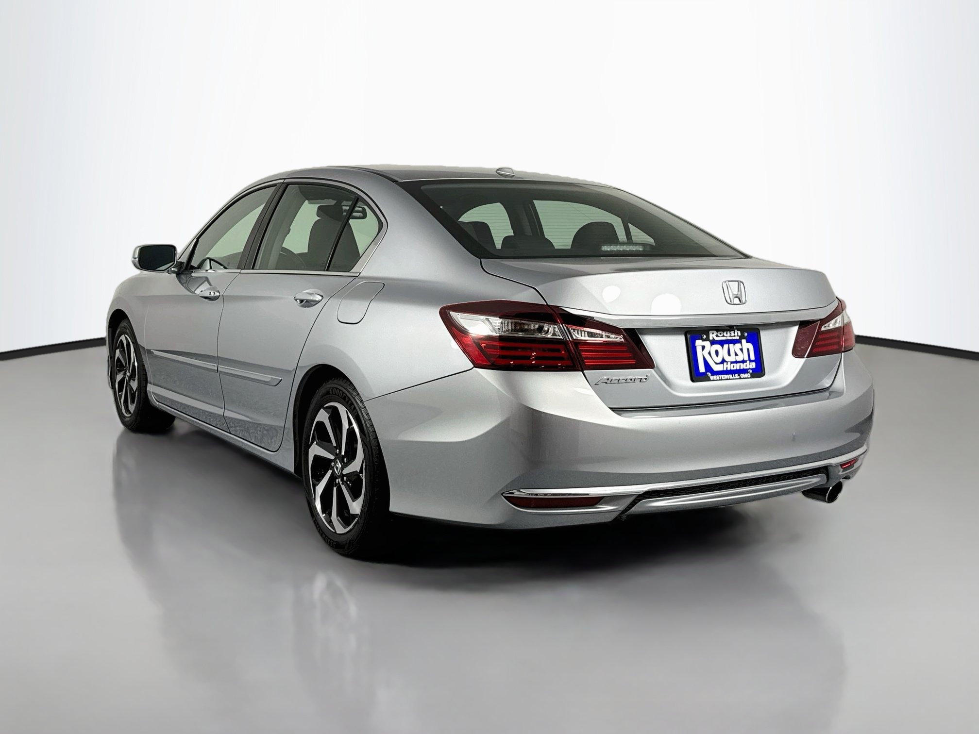 Certified 2017 Honda Accord EX-L image 7