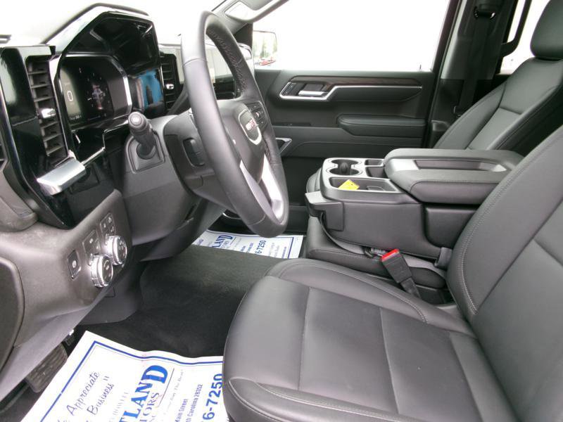 Used 2026 GMC Sierra 1500 SLT AWD/4WD image 13