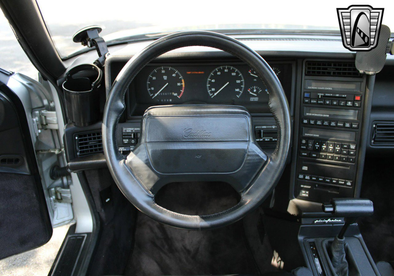 Used 1991 Cadillac Allante image 20