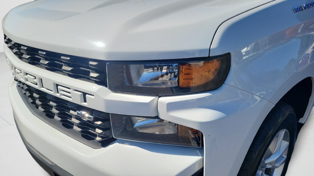 Used 2019 Chevrolet Silverado 1500 Custom w/ Trailering Package AWD/4WD image 24