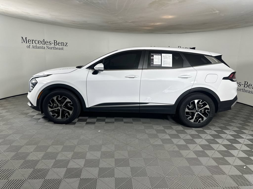 Used 2025 Kia Sportage EX FWD image 4
