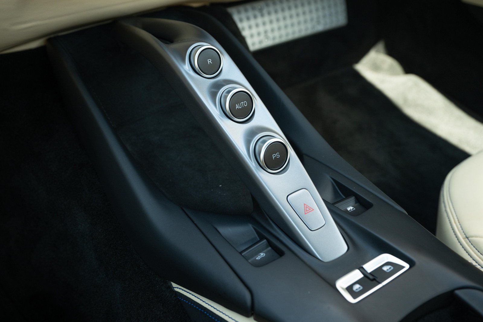 Used 2021 Ferrari 812 GTS RWD image 53