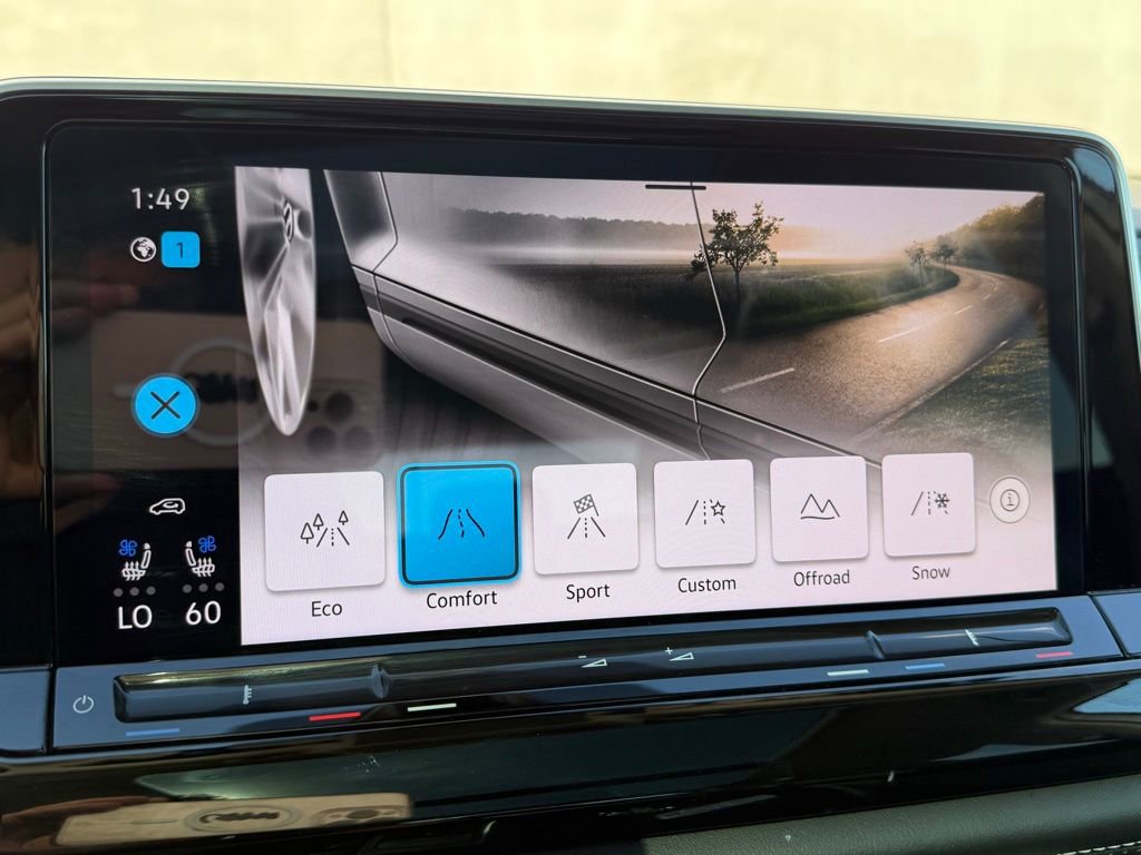 Certified 2025 Volkswagen Atlas SEL image 11