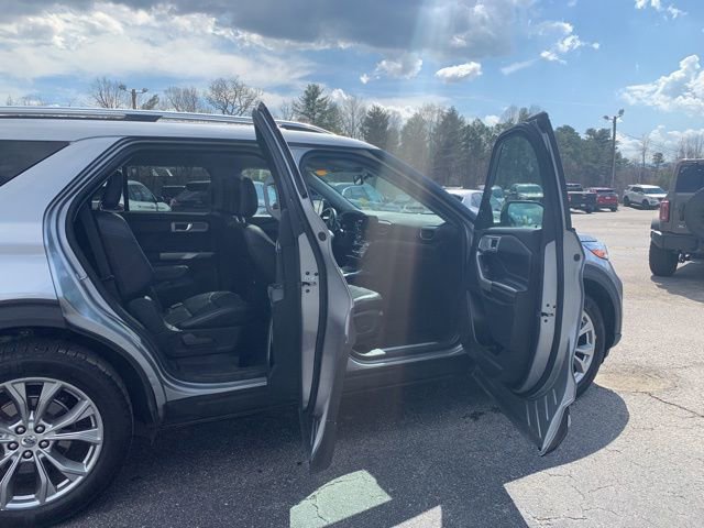 Used 2021 Ford Explorer Limited w/ Equipment Group 301A image 11